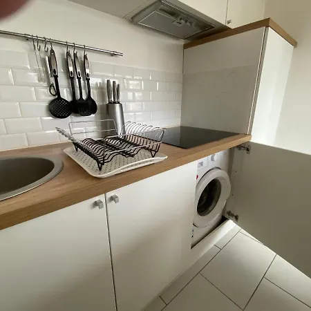 Amicie, Près Centre, Balcon, Linge Et Ménage Appartement *